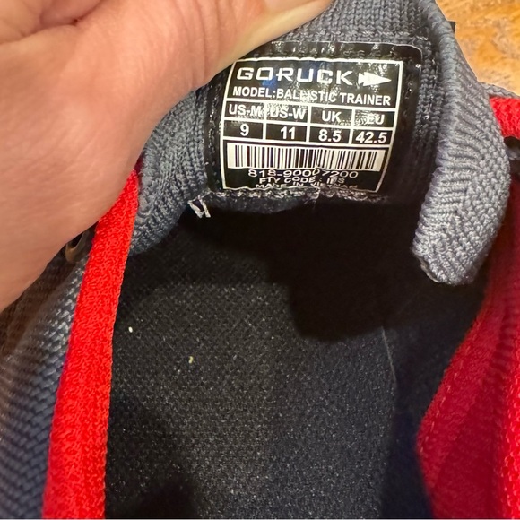 Goruck MEN'S BALLISTIC TRAINERS - WOLF GREY + HIGH RISK RED size 9 NWOB - Picture 2 of 11